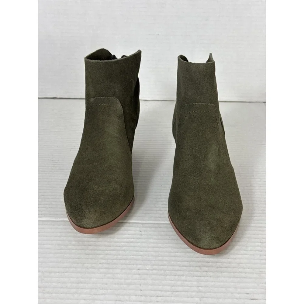 Violet & Red‎ Cupid Bootie Boot Women's 7.5M Olive Suede Leather NWOB 9325